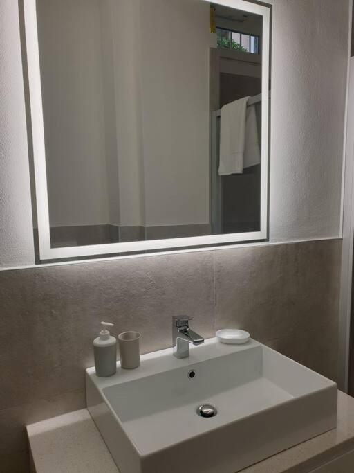 Dimora Di Privacy Fronte Parco E Ospedale Di Monza Apartment Lissone Ngoại thất bức ảnh